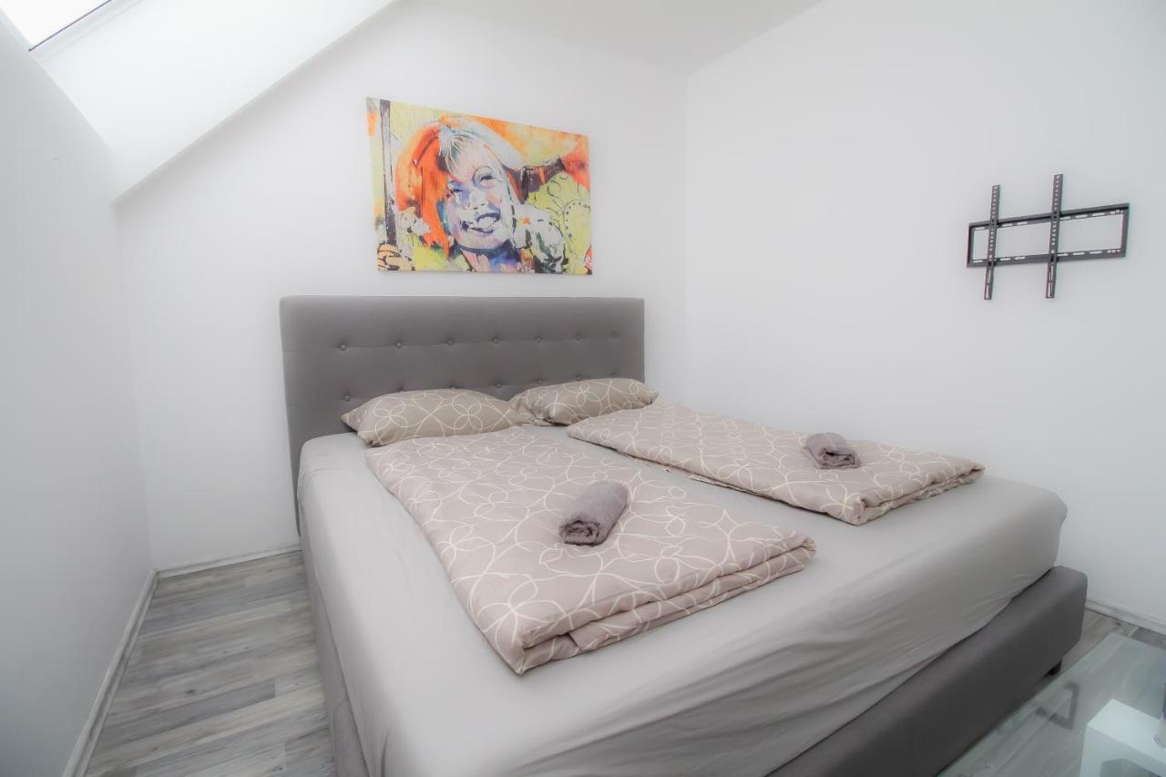 Private Triple Bedroom In Shared Apartment Dw171-4 Viena Exterior foto