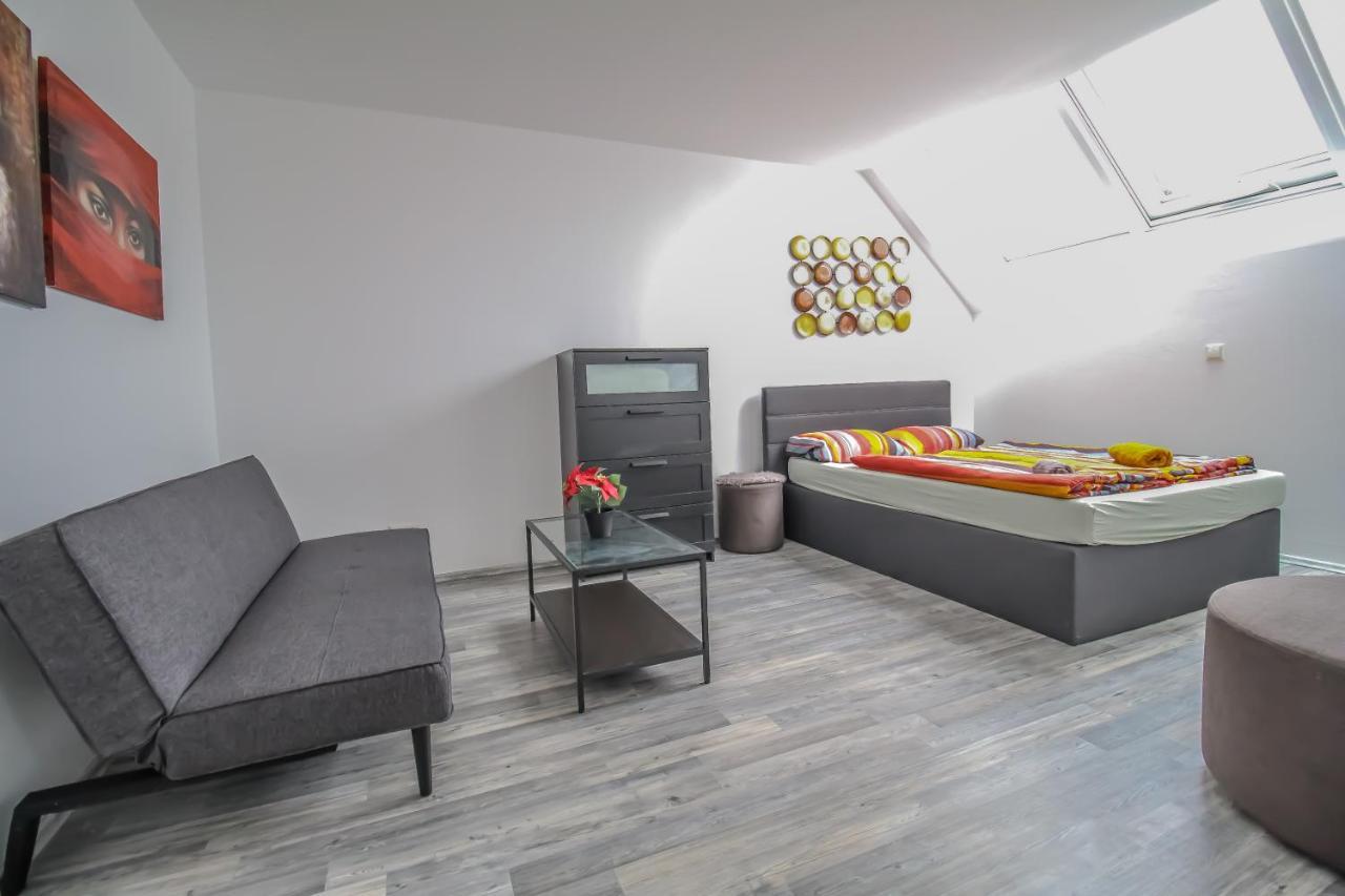 Private Triple Bedroom In Shared Apartment Dw171-4 Viena Exterior foto